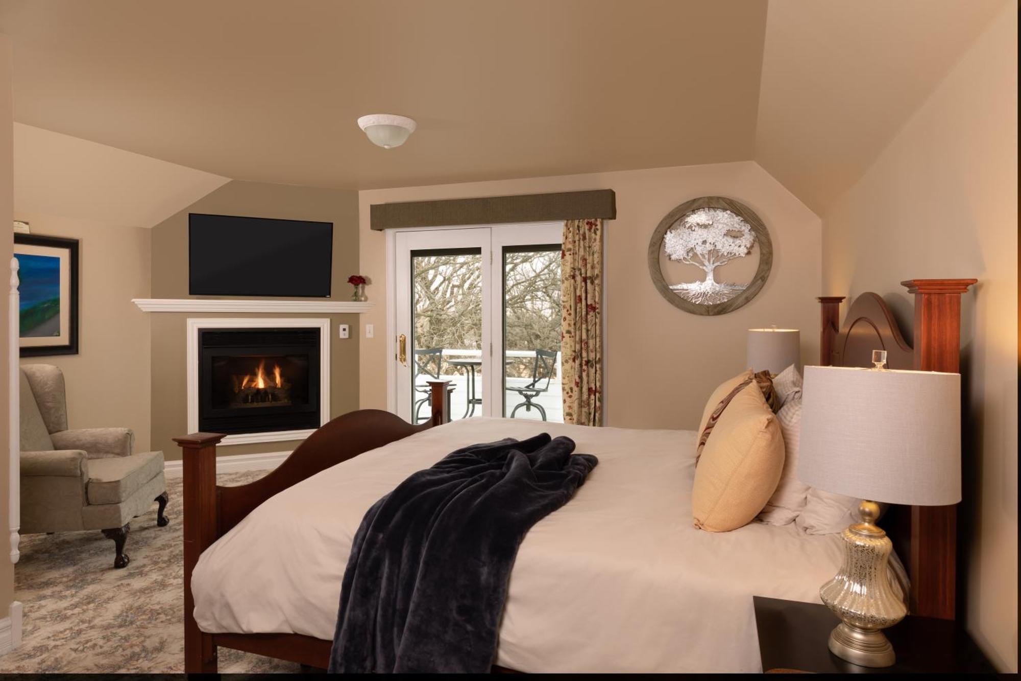 The Oakwood Inn Okoboji Bagian luar foto